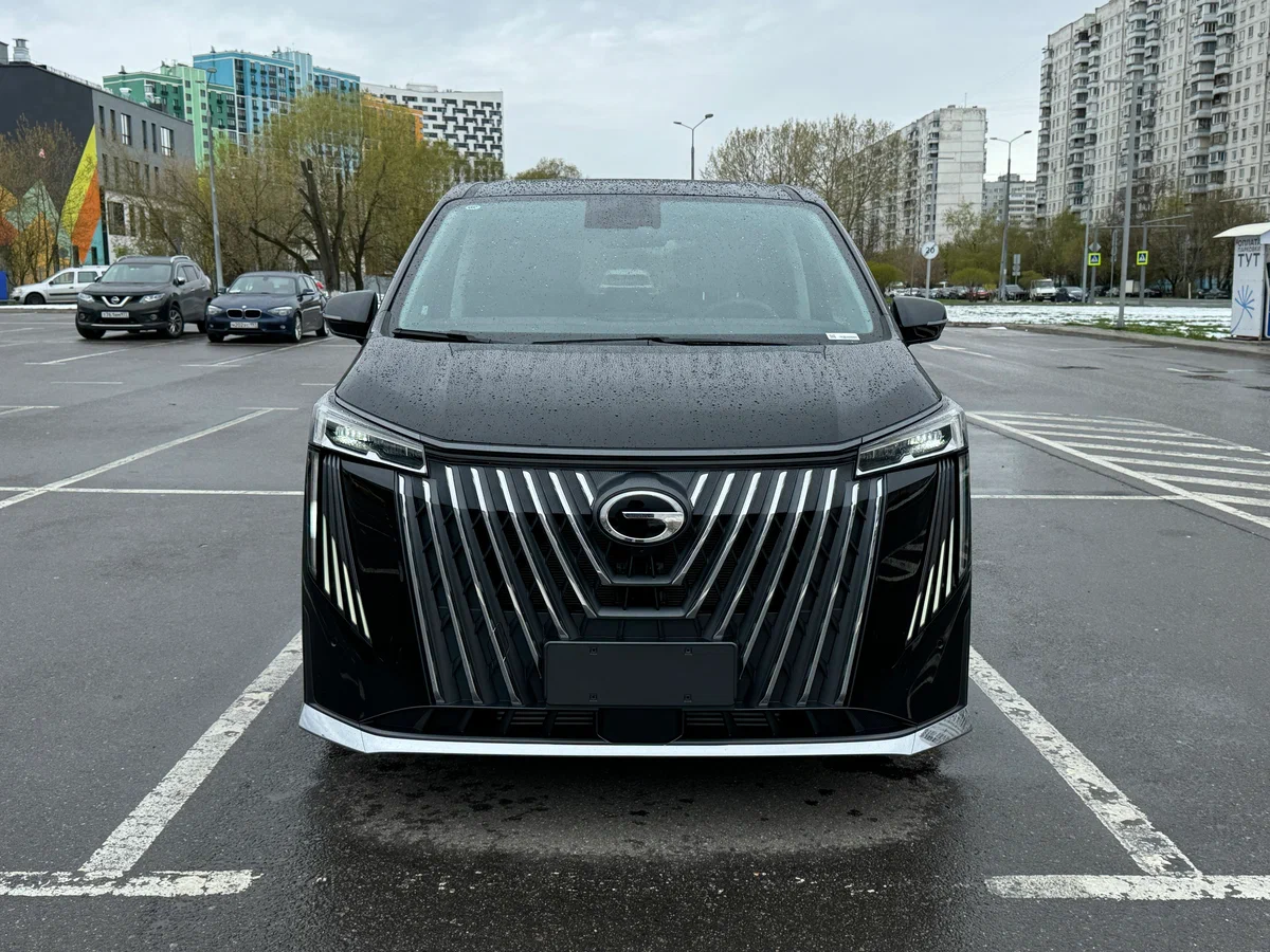 GAC M8 — премиальный минивэн, от 4 990 000 ₽ под ключ, мотор 2.0T на 252 л.с.