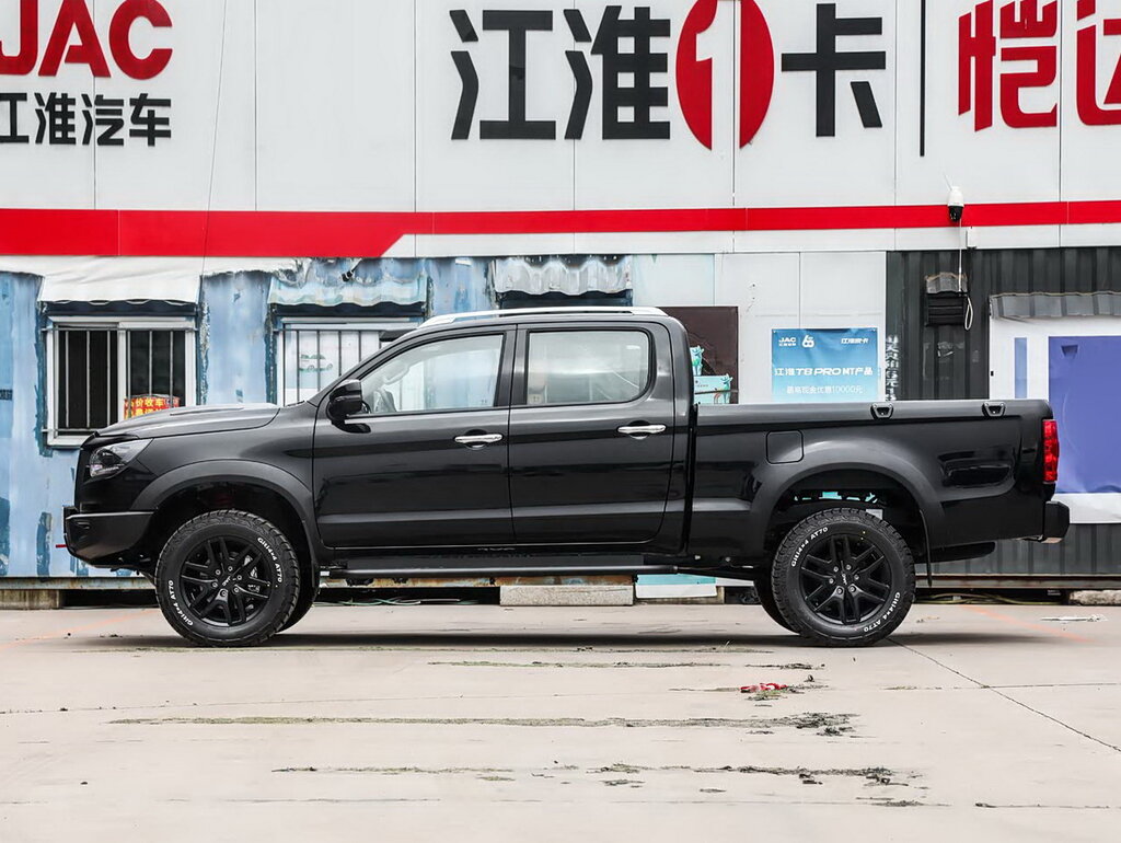 JAC Shuailing T8 — турбодизель 2.0T, автоматическая коробка