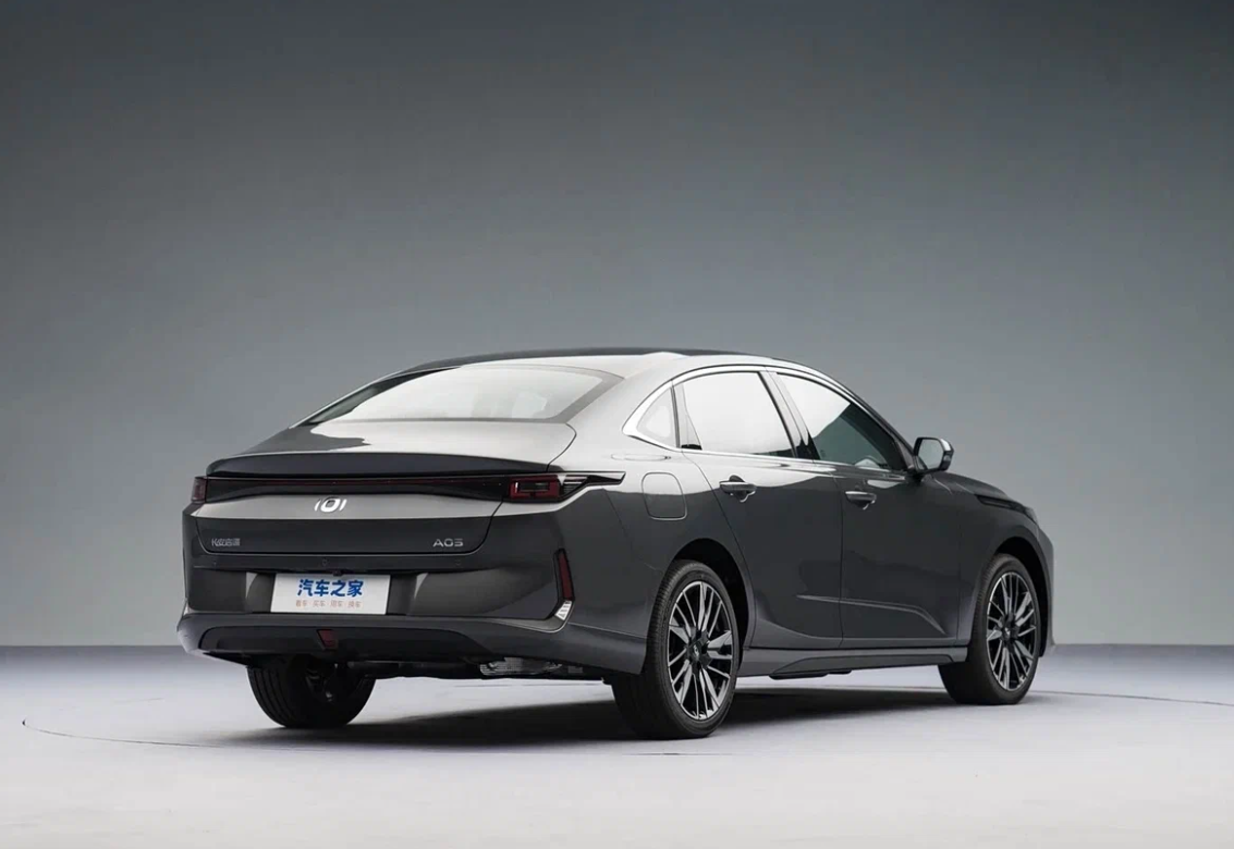 Профиль Changan Nevo A05 — самая доступная модель семейства Nevo