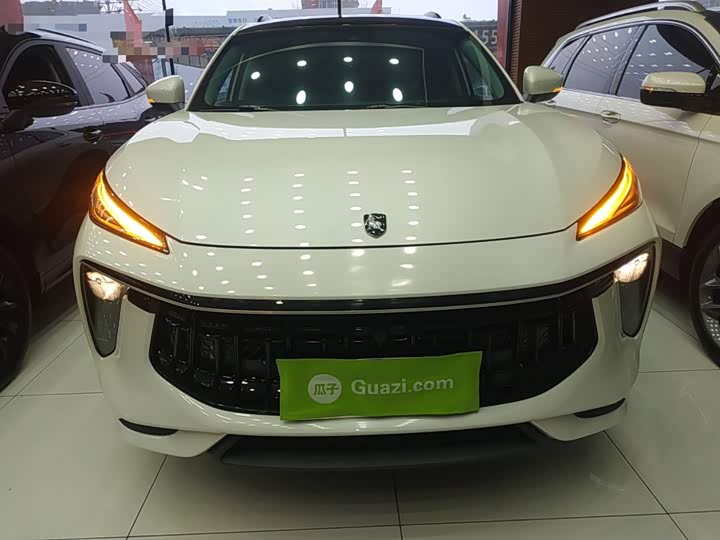 Салон Dongfeng Forthing T5 EVO — обновлённая приборная панель 2026 модельного года