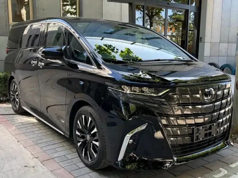 Toyota Alphard, 2026