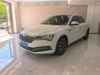 Skoda Superb, 2022 — фото 1