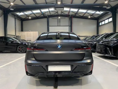 BMW i7 xDrive60, 2026 — фото 6
