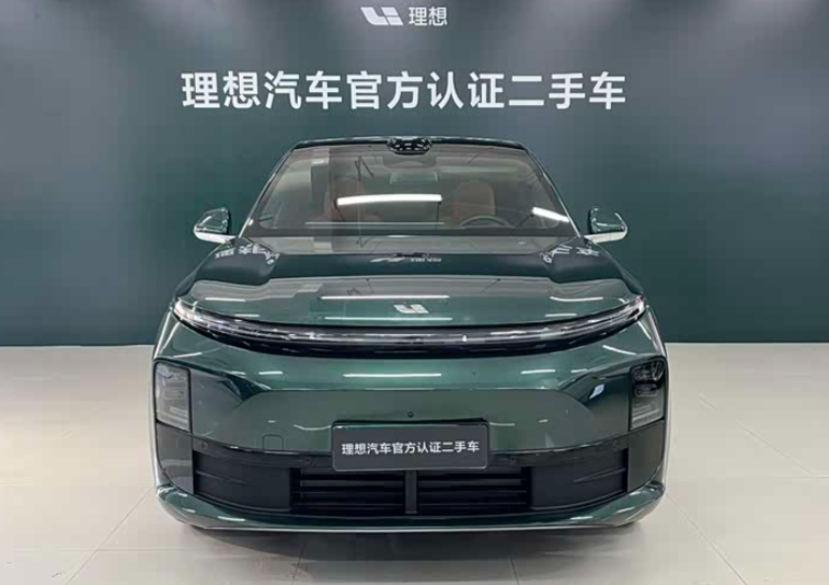 Li Auto L6 — самый компактный и доступный вход в гибридную L-серию