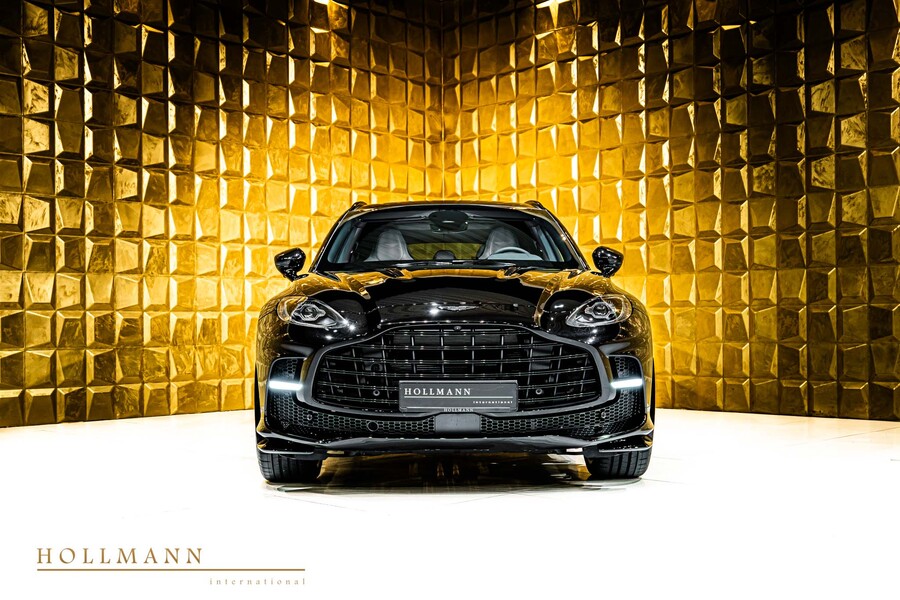 Aston Martin DBX 707 — профиль, тот же конкретный лот