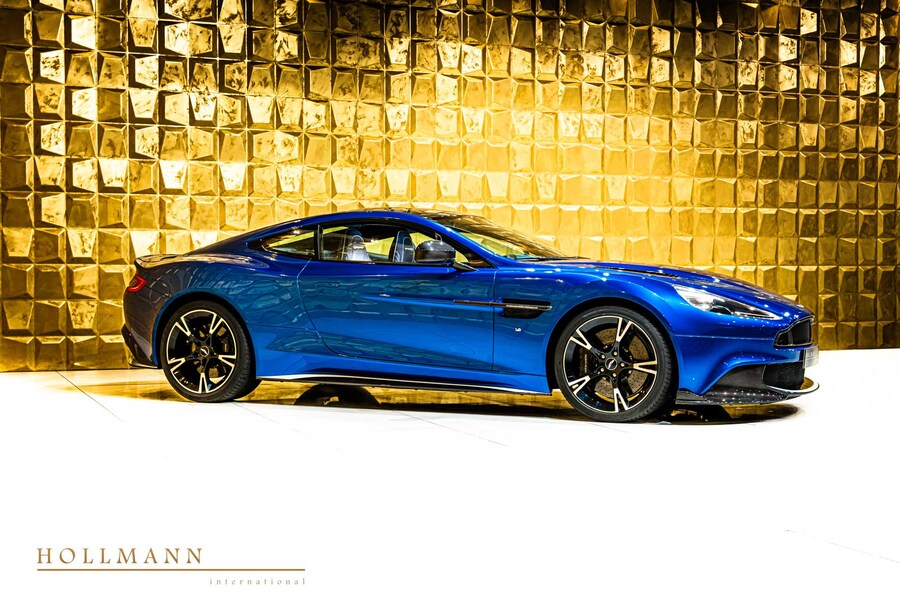Aston Martin Vanquish S — профиль, карбоновый пакет на этом экземпляре