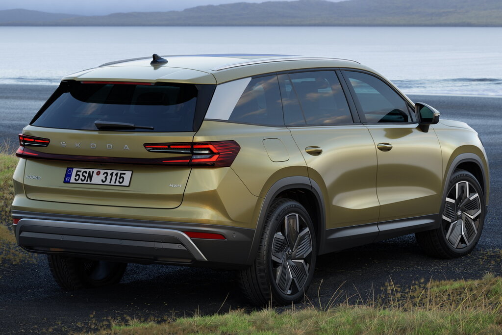 Skoda Kodiaq GT — купеобразная крыша, 220 л.с., 3 690 000 ₽