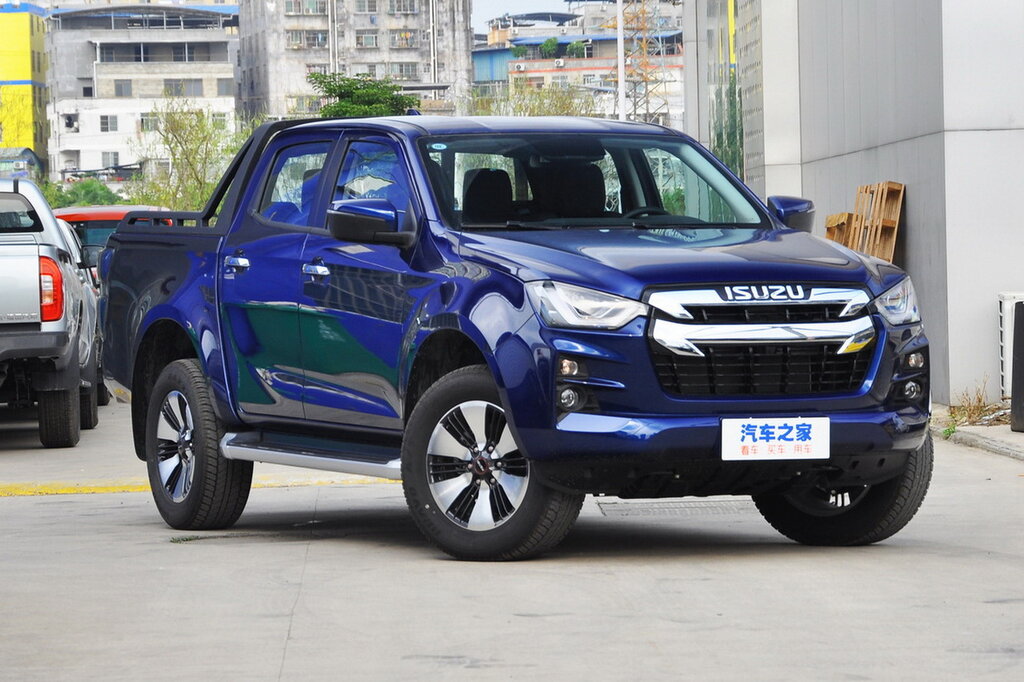 Isuzu D-Max — под заказ, 2 950 000 ₽, самый доступный полноприводный пикап в этом сравнении