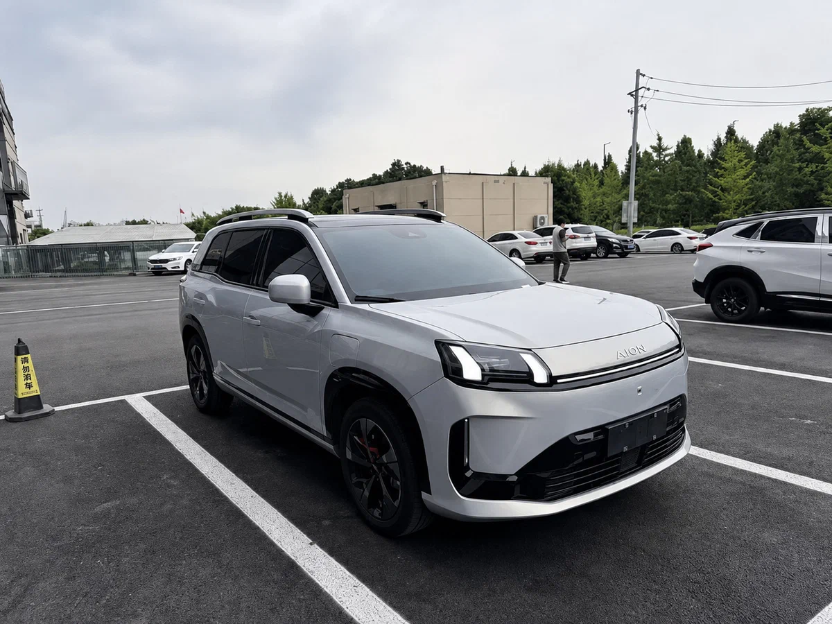 GAC Aion V — кроссовер, 150 кВт, 2 600 000 ₽