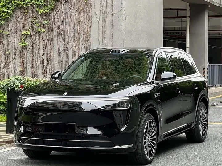 AITO M8 — новинка 2026 года между M7 и M9, от 6 290 000 ₽ под ключ