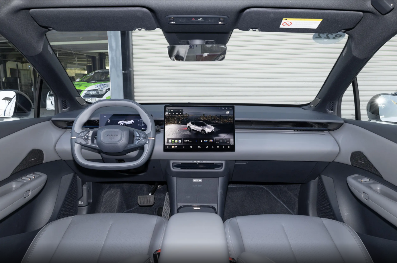 Lynk & Co Z20 сзади — тот же экземпляр из нашего каталога