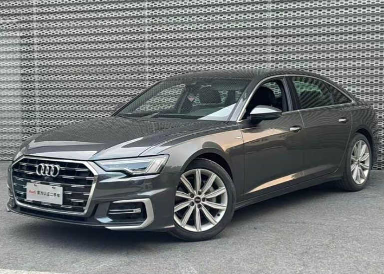 Audi A6, версия 45 TFSI Premium, передний привод