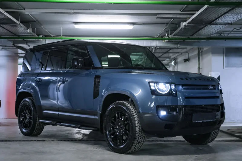 Land Rover Defender, 2026