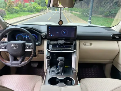 Toyota Land Cruiser 300 FL рестайлинг, 2026 — фото 5