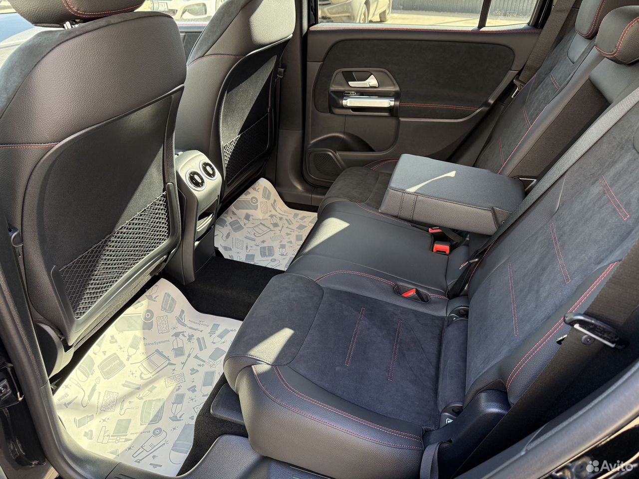 Mercedes-Benz GLA 200 — младший кроссовер на совершенно другой платформе