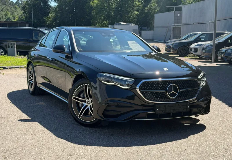 Mercedes-Benz E-Class E 300 L AMG Line, 2026