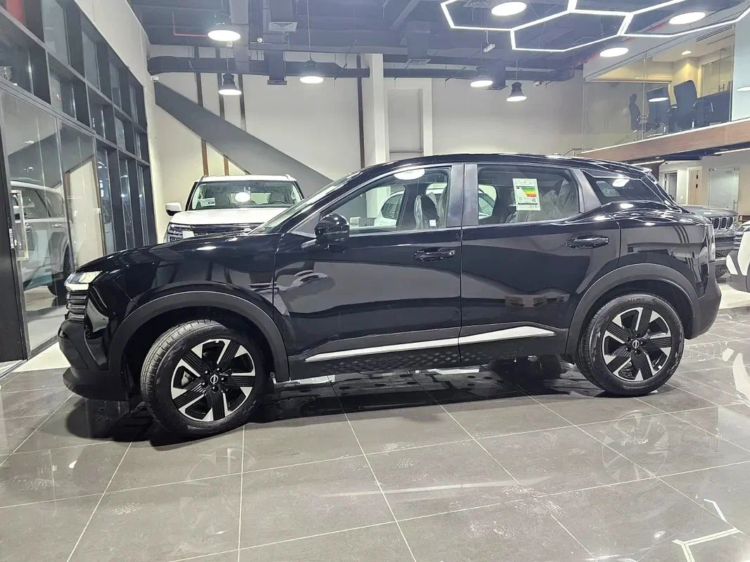 Nissan Kicks e-POWER — салон и интерьер компактного кроссовера