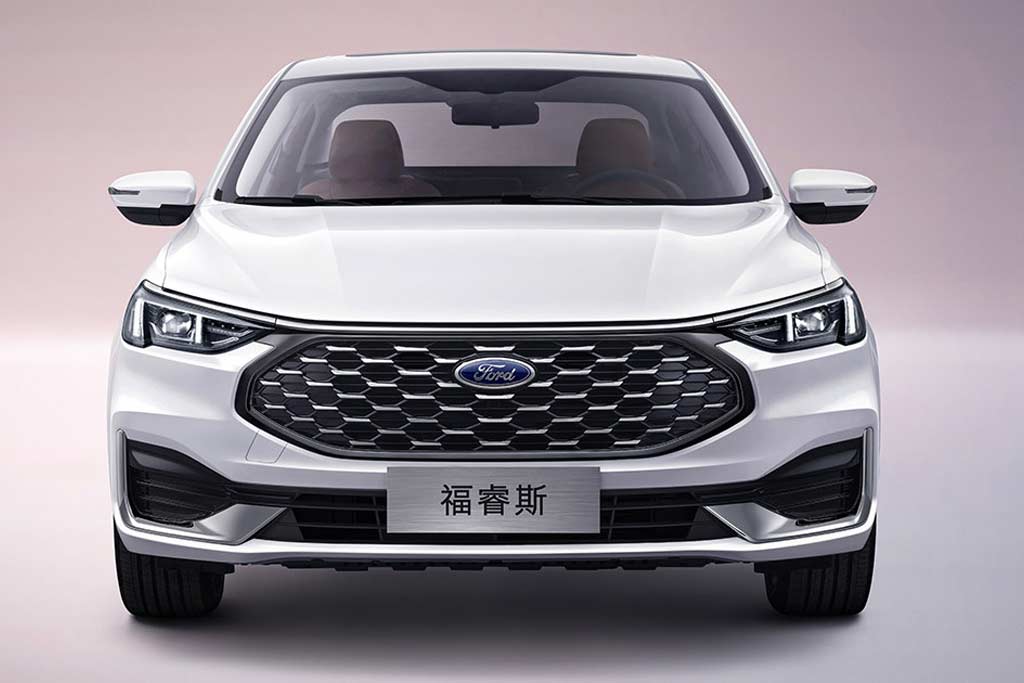 Ford Escort 2026 — передний привод, классическая гидротрансформаторная автоматическая коробка