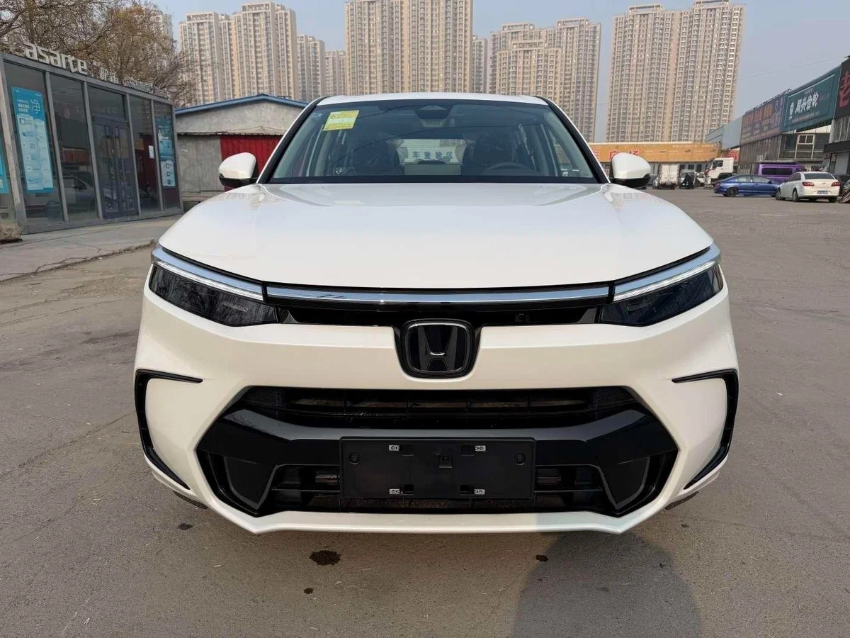 Honda Breeze сбоку — силуэт ближе к CR-V, чем к компактным XR-V и HR-V