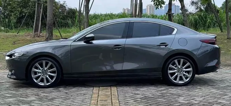 Mazda 3, 2023