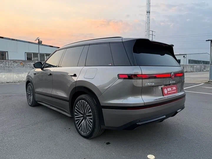 Салон Volkswagen ID. Era 9X — многоместная компоновка для китайского рынка