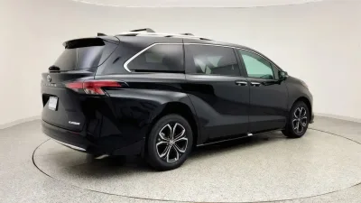 Toyota Sienna Hybrid XLE, 2026 — фото 5