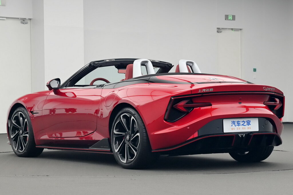 MG Cyberster — электрический родстер, 5 590 000 ₽