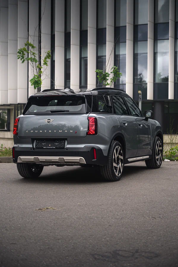 MINI Cooper сбоку