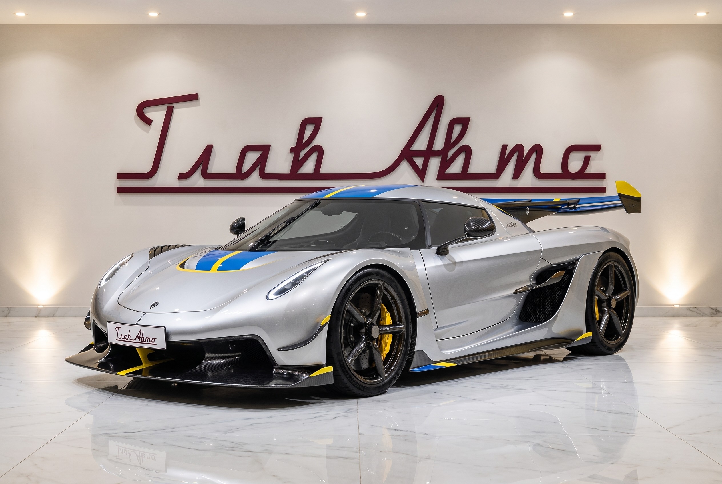 Koenigsegg Jesko Attack 26G0103, цвет Moon Silver — от 428 170 000 ₽ под ключ