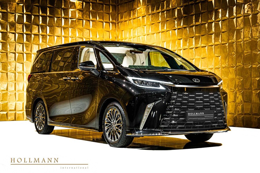 Lexus LM 350h AWD Luxury — 18 110 000 ₽, версия с четырёхместным салоном