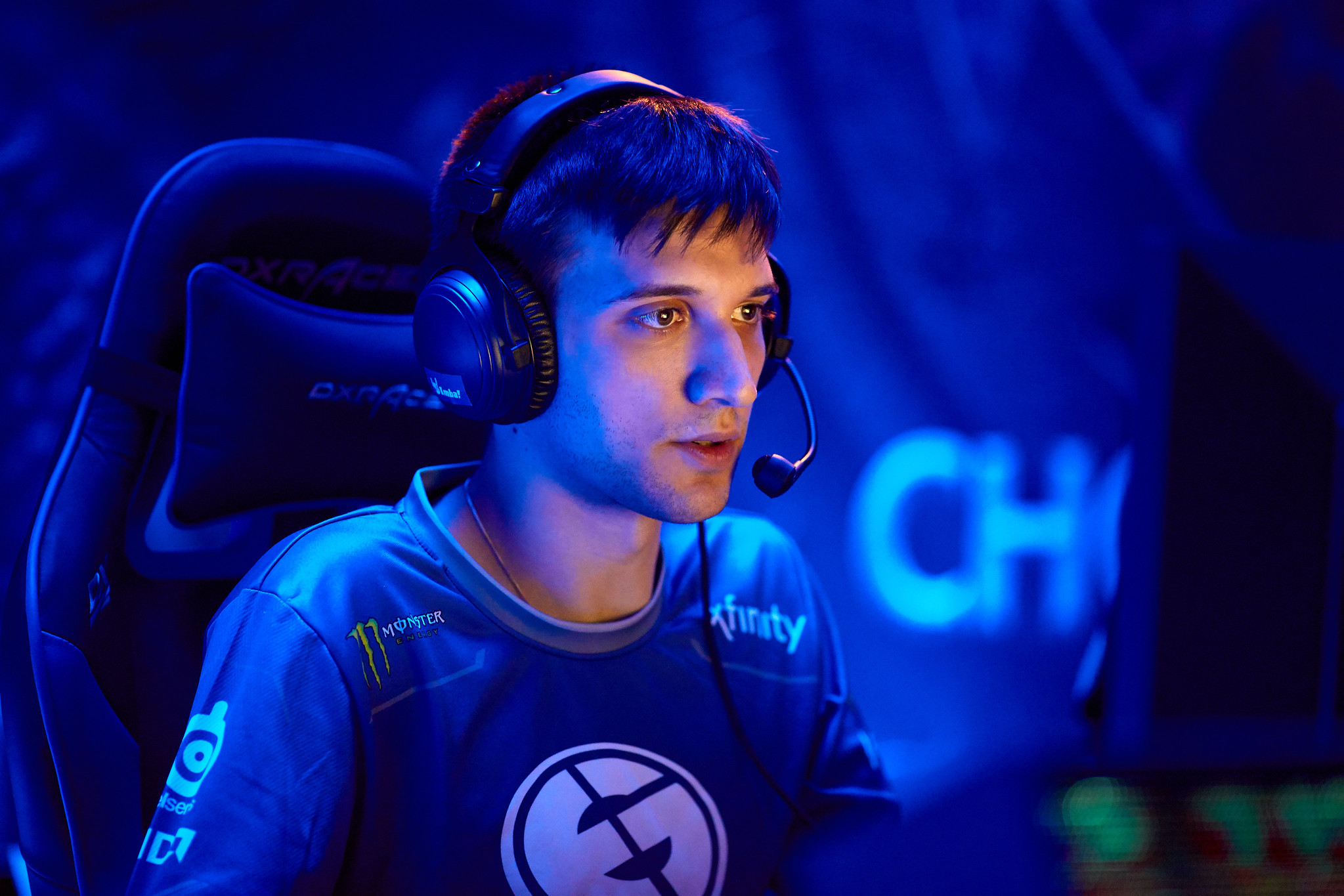 Arteezy: на керри всего три хороших игрока - CyberMeta