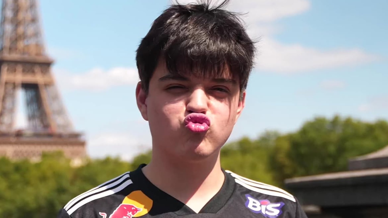 Казахстанцы вновь в плей-офф чемпионата мира по CS2: molodoy и mo0N на Esports World Cup 2026 - Meta-ratings.kz