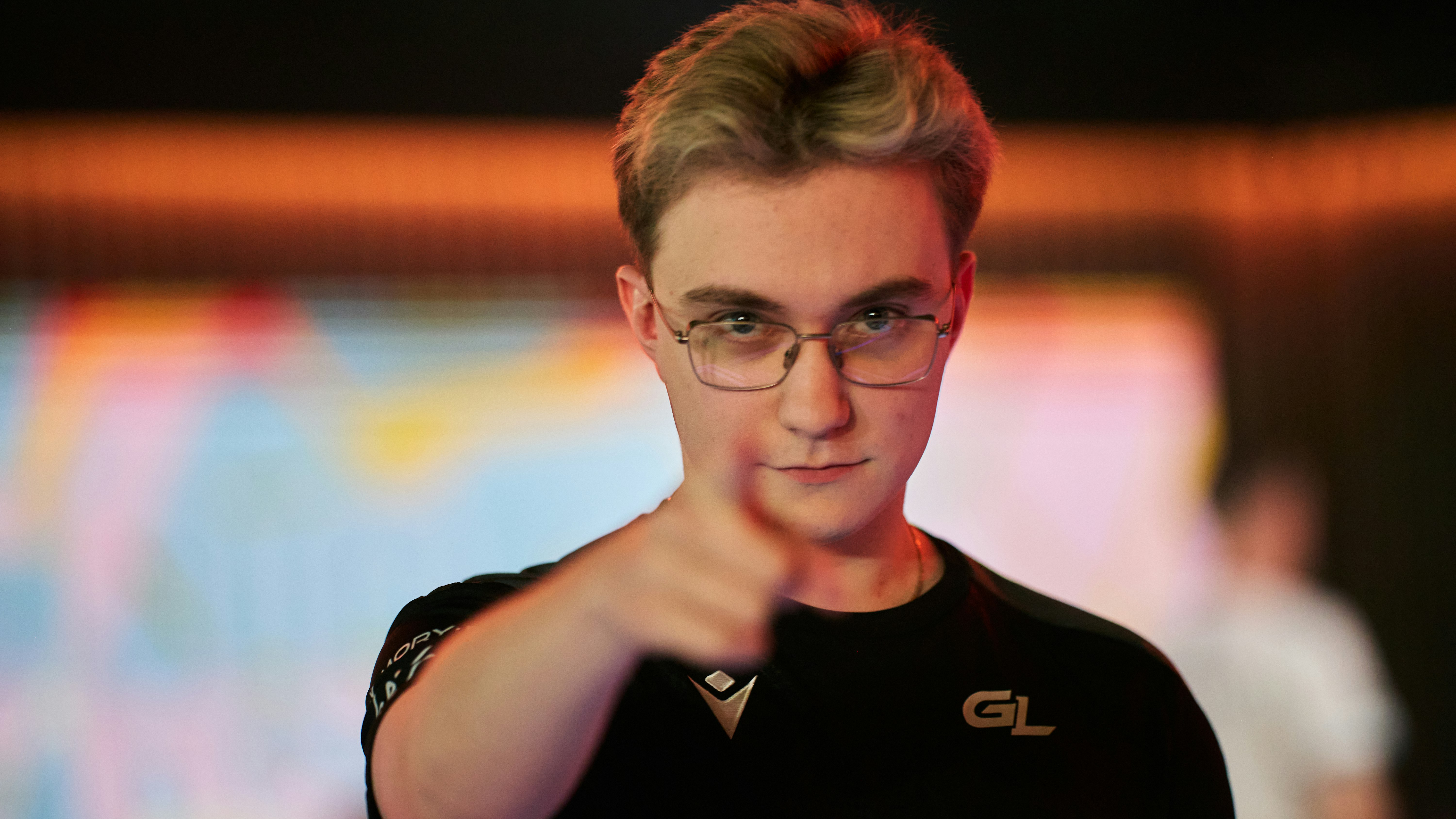 Aurora и GamerLegion покинули Esports World Cup 2026 по CS2 – FURIA и MOUZ попали в топ-8 - CyberMeta