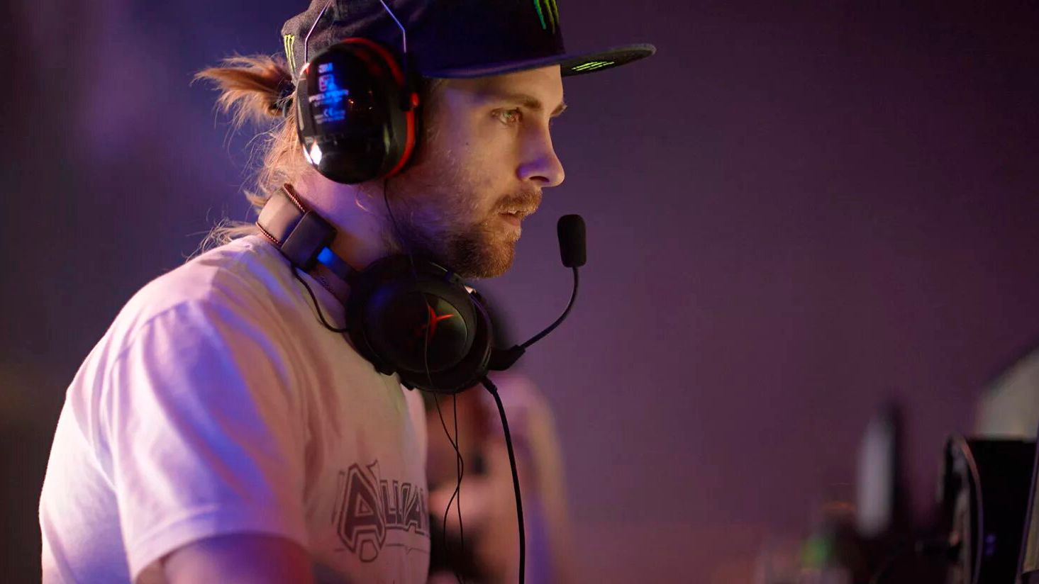 Чемпион TI 2013 Loda планирует подписать команду в Dota 2 - CyberMeta
