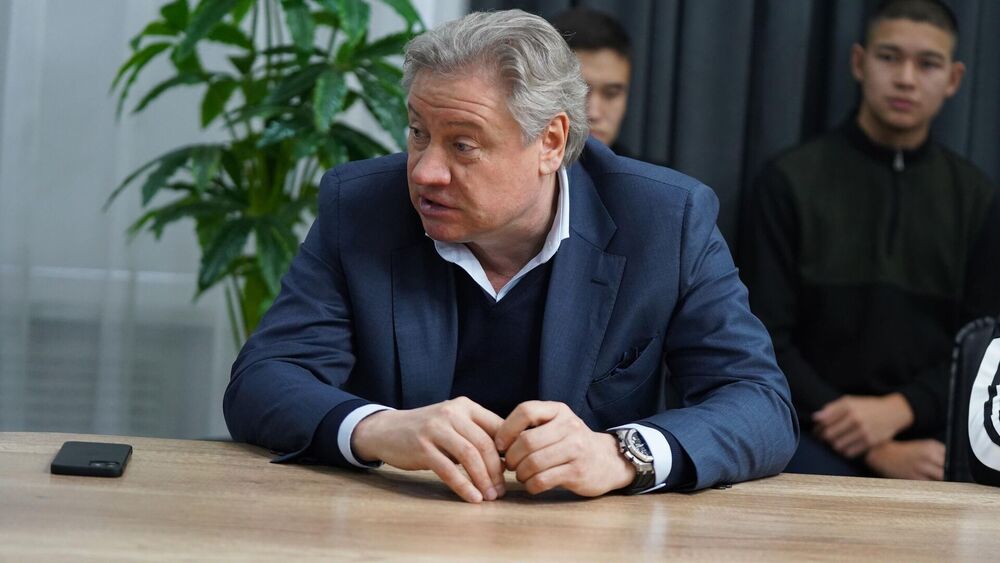 Андрей Канчельскис – Алимжану Калдиярову: мальчик, ты куда лезешь?