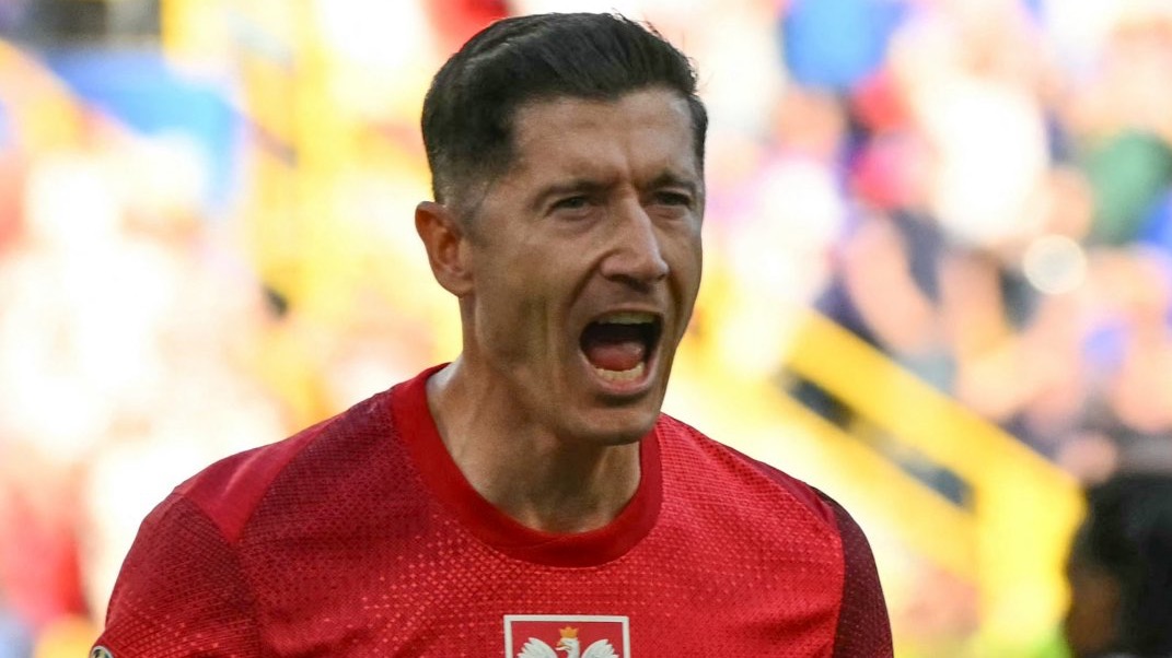 Франция сыграла вничью с Польшей и упустила первое место в группе «D»