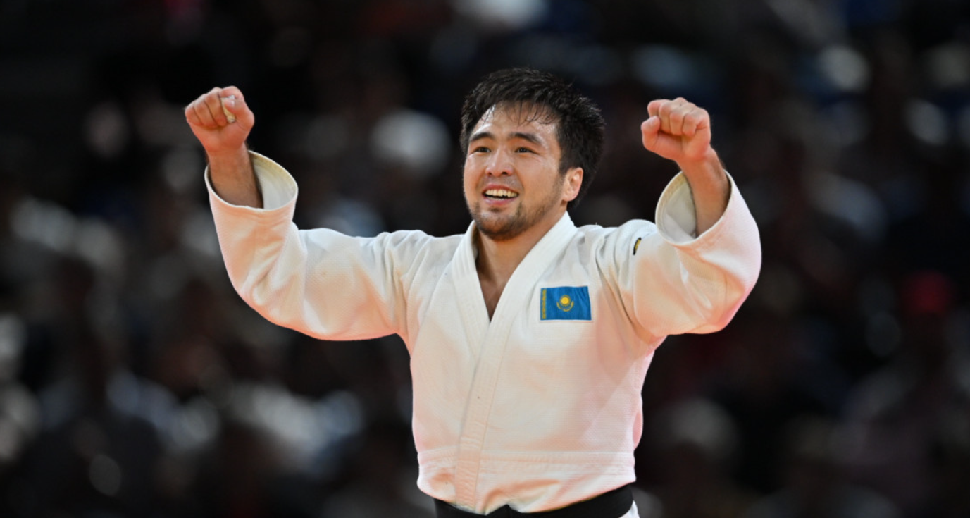 Елдос Сметов поддержал сборную Казахстана на чемпионате мира по дзюдо