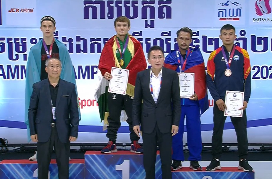 Олег Пехоткин стал серебряным призером чемпионата Азии по АММА ММА