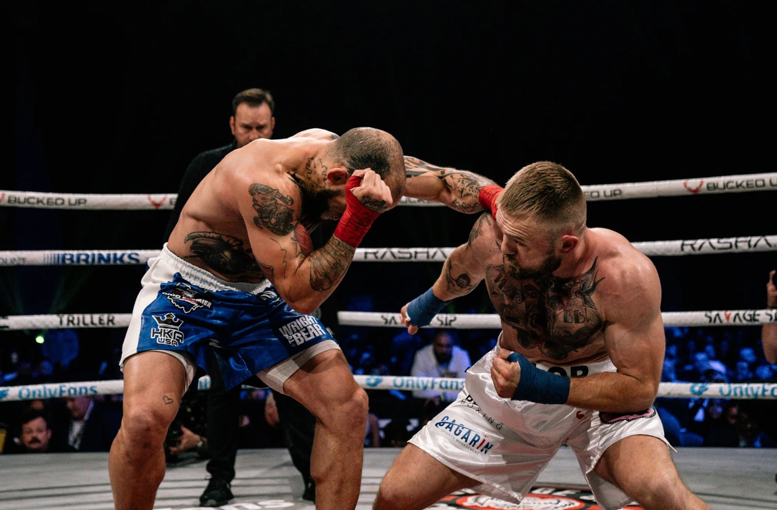 Сауыншымен мега порно