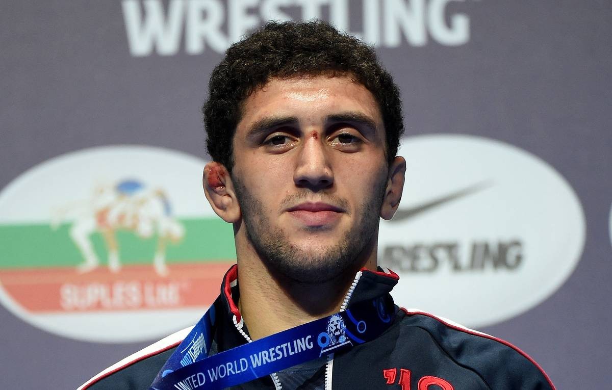 Заурбек сидаков вольная борьба. Заурбек сидаков 2020. Заурбек сидаков токио. Заурбек казбекович сидаков. Заурбек казбекович сидаков.