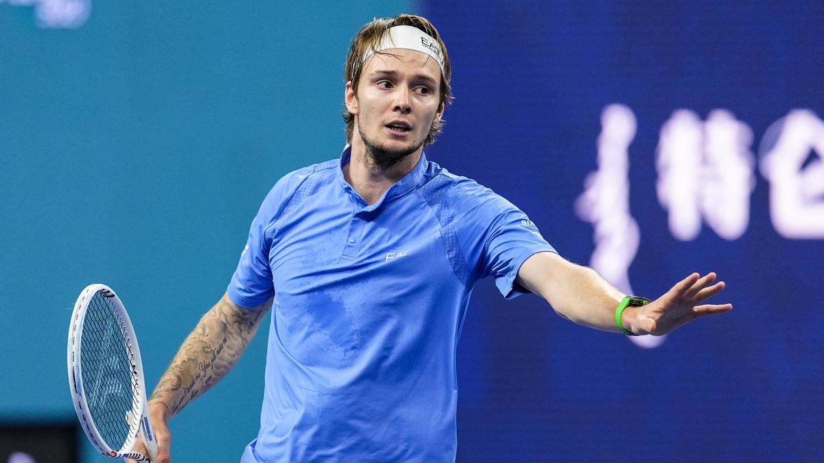 Александр Бублик пробился в четвертьфинал турнира ATP 250 в Монпелье