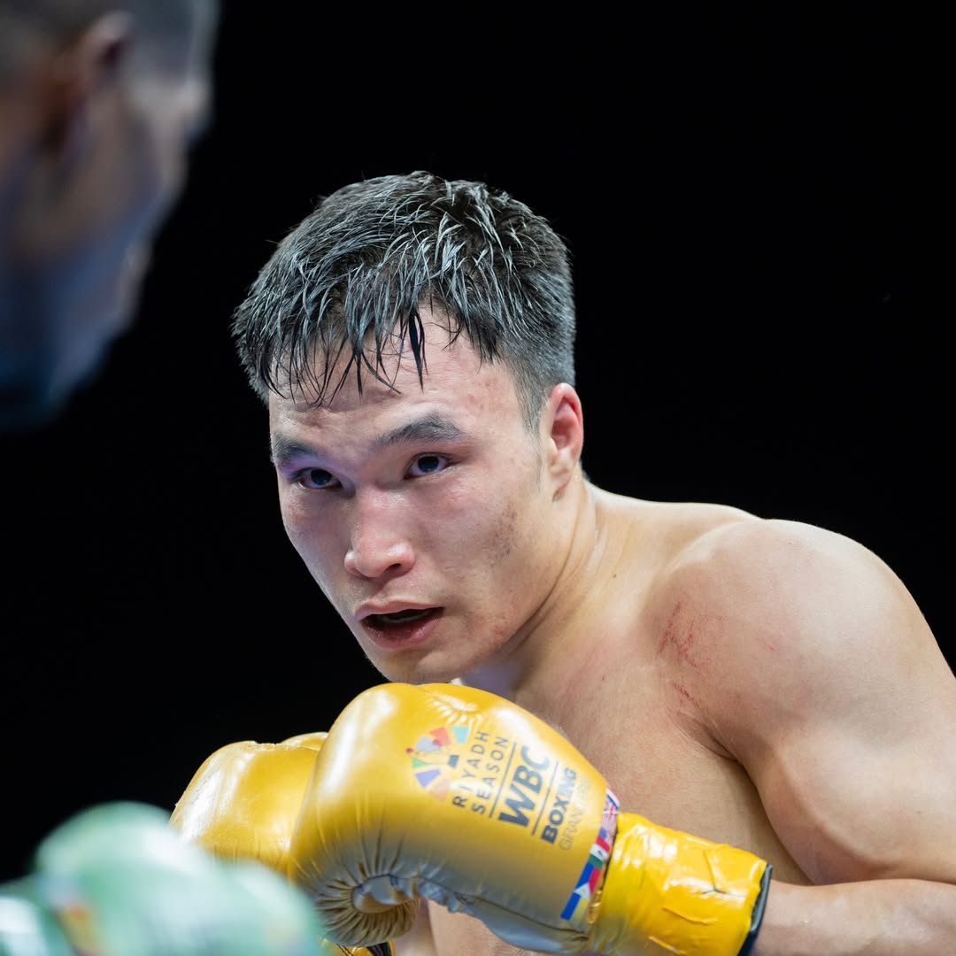 Гран-при WBC: Тольтаев, Женисов и Ковригин в шаге от четвертьфинала