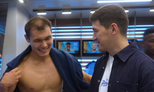 Дмитрий Бивол пообещал подарить перчатки Нуралы Алипу
