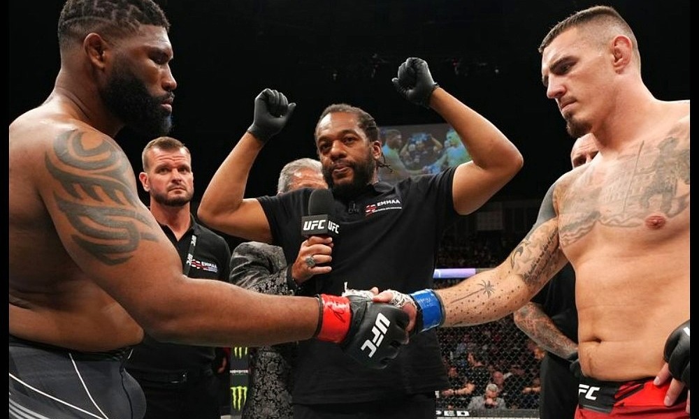 Ұйықтап жатқан ананың ішке кірген порно видеосы