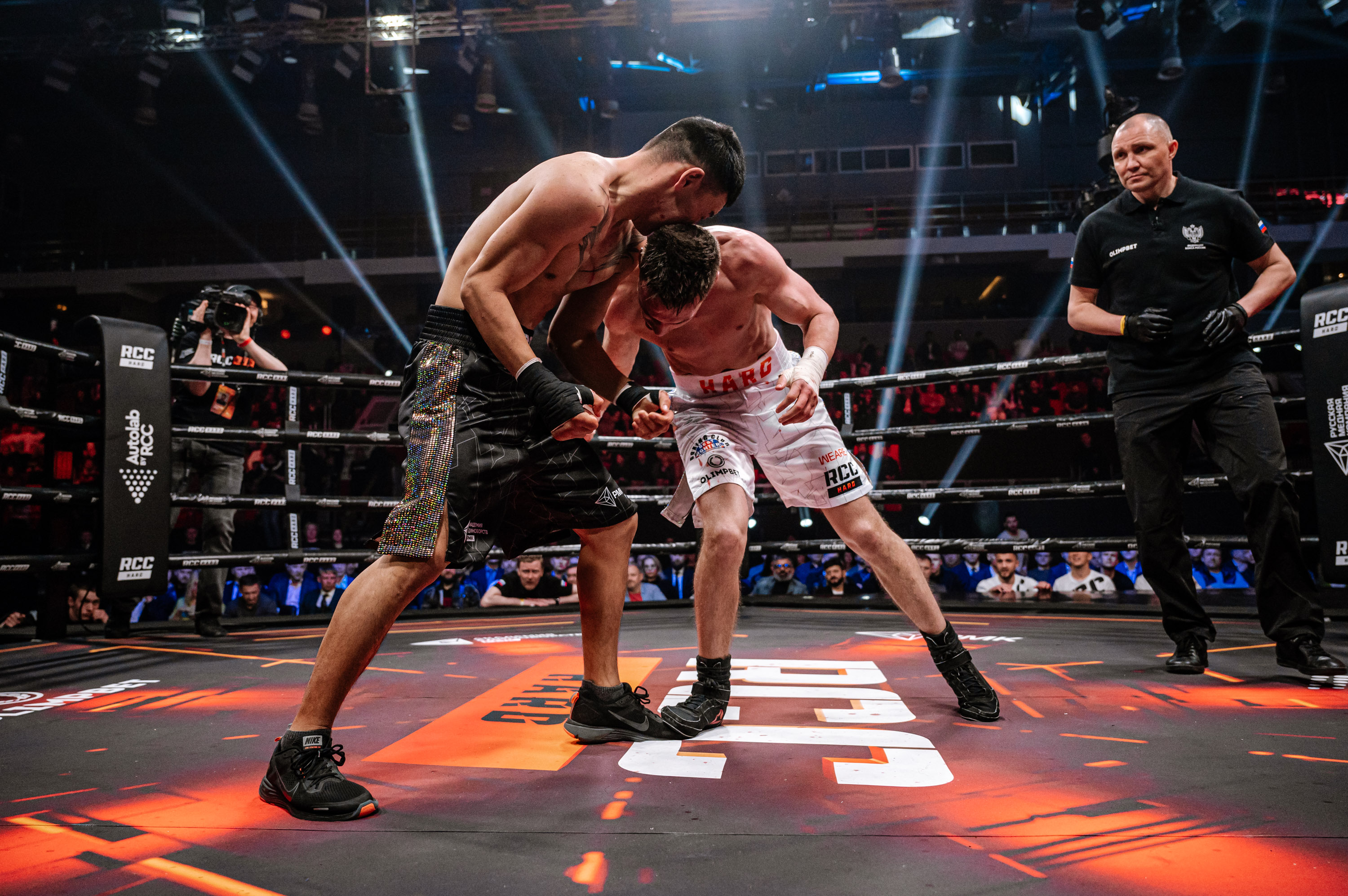 Чингис Хан победил Кузнецова решением судей на первом турнире RCC Hard 