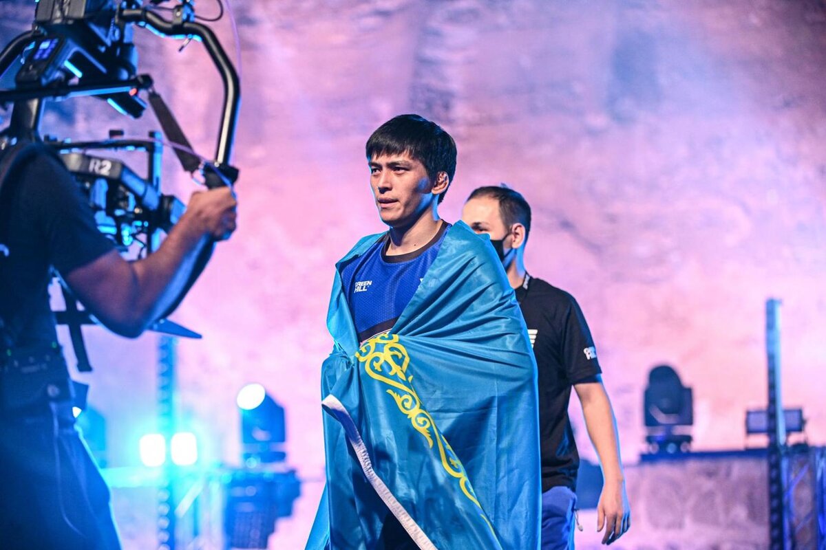 Азат Максум анонсировал следующий бой в UFC