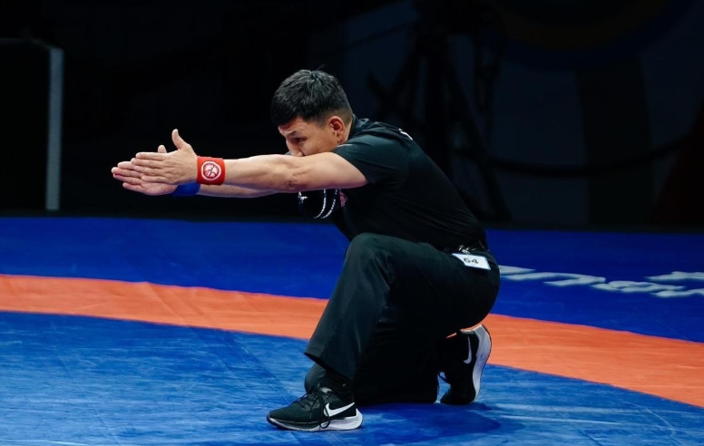 Два судьи из Казахстана назначены на чемпионат мира по борьбе