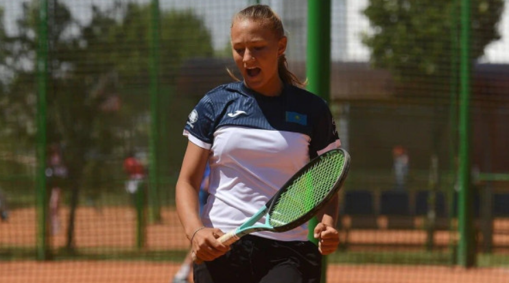 Казахстанка Крымкова уверенно прошла первый круг турнира ITF