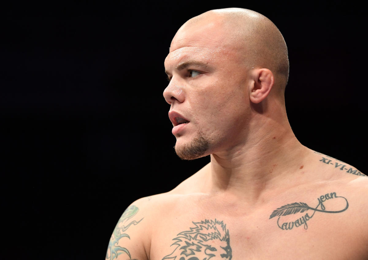 Смит –  Минъян прогноз на UFC Fight Night 27 апреля 2025 года