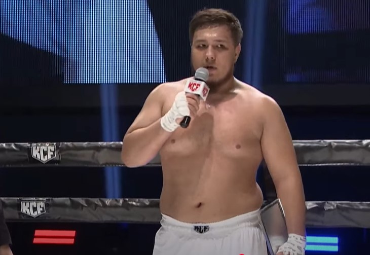 Бой тяжеловесов на KCF 2 завершился нокаутом